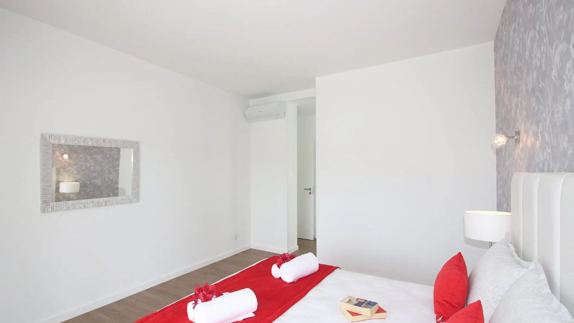 New Villa W Private Heatable Pool Armacao de Pera