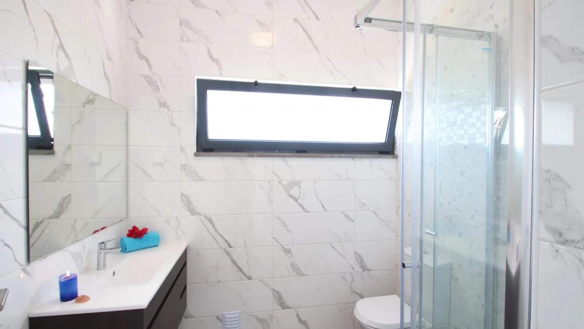 New Villa W Private Heatable Pool Armacao de Pera