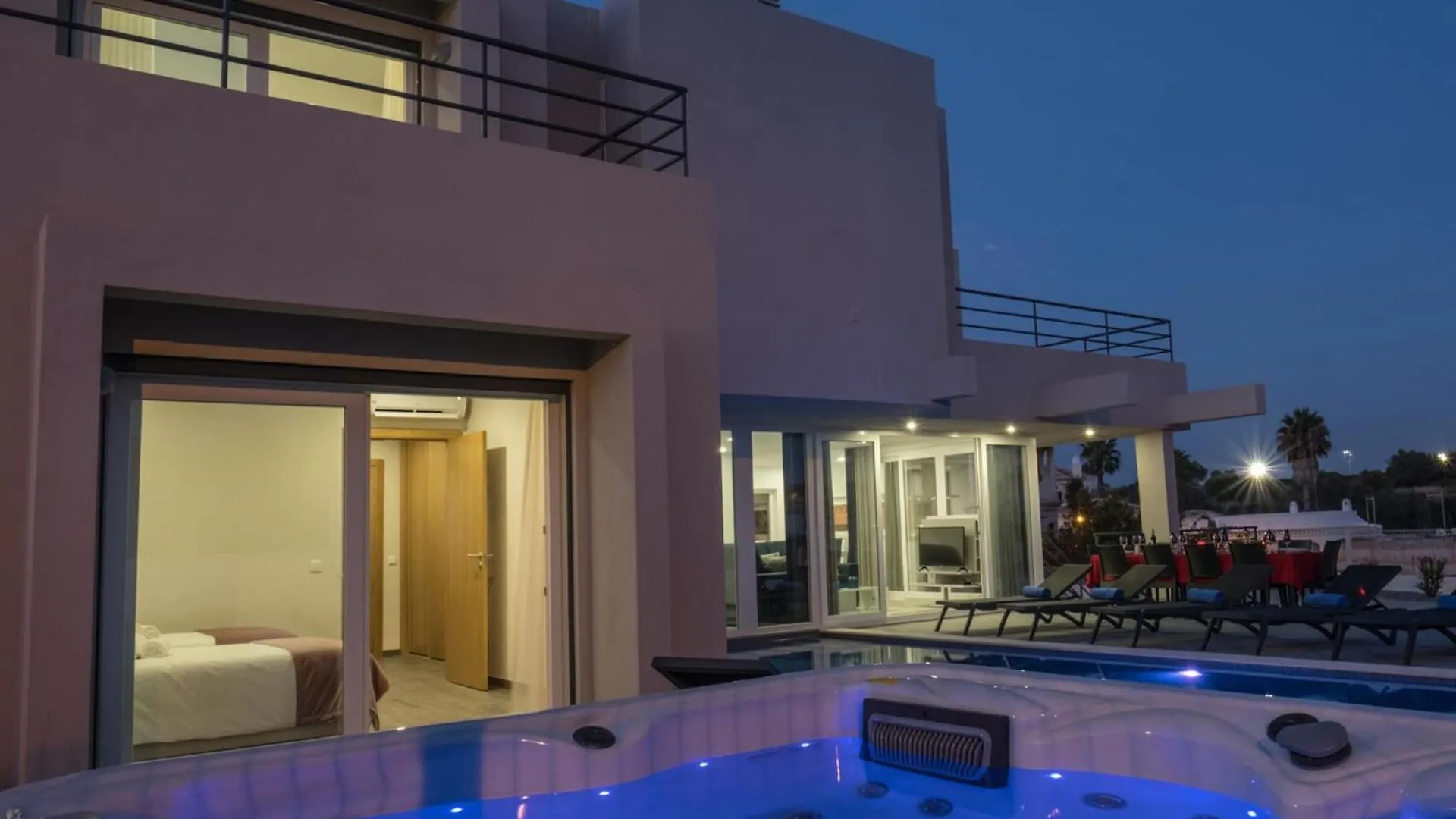 New Villa W Private Heatable Pool Armacao de Pera