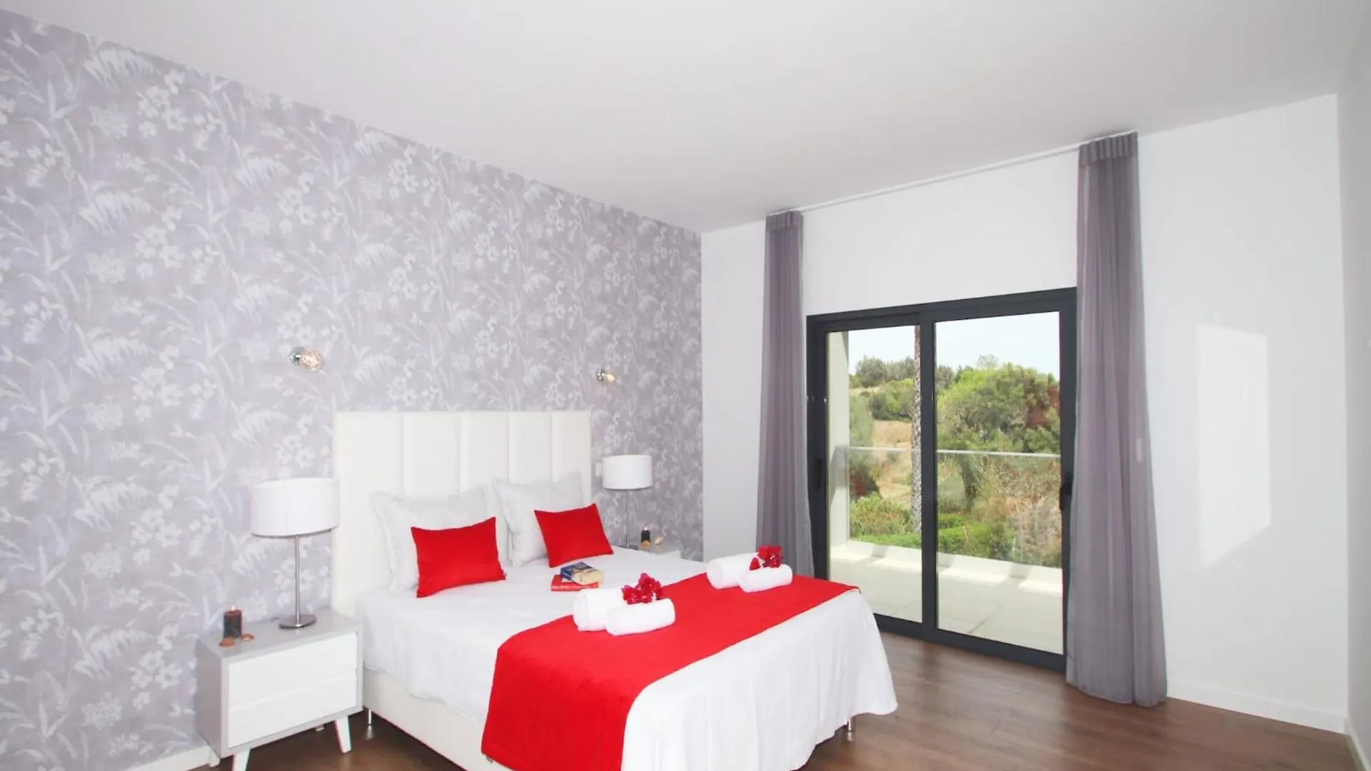 New Villa W Private Heatable Pool Armacao de Pera