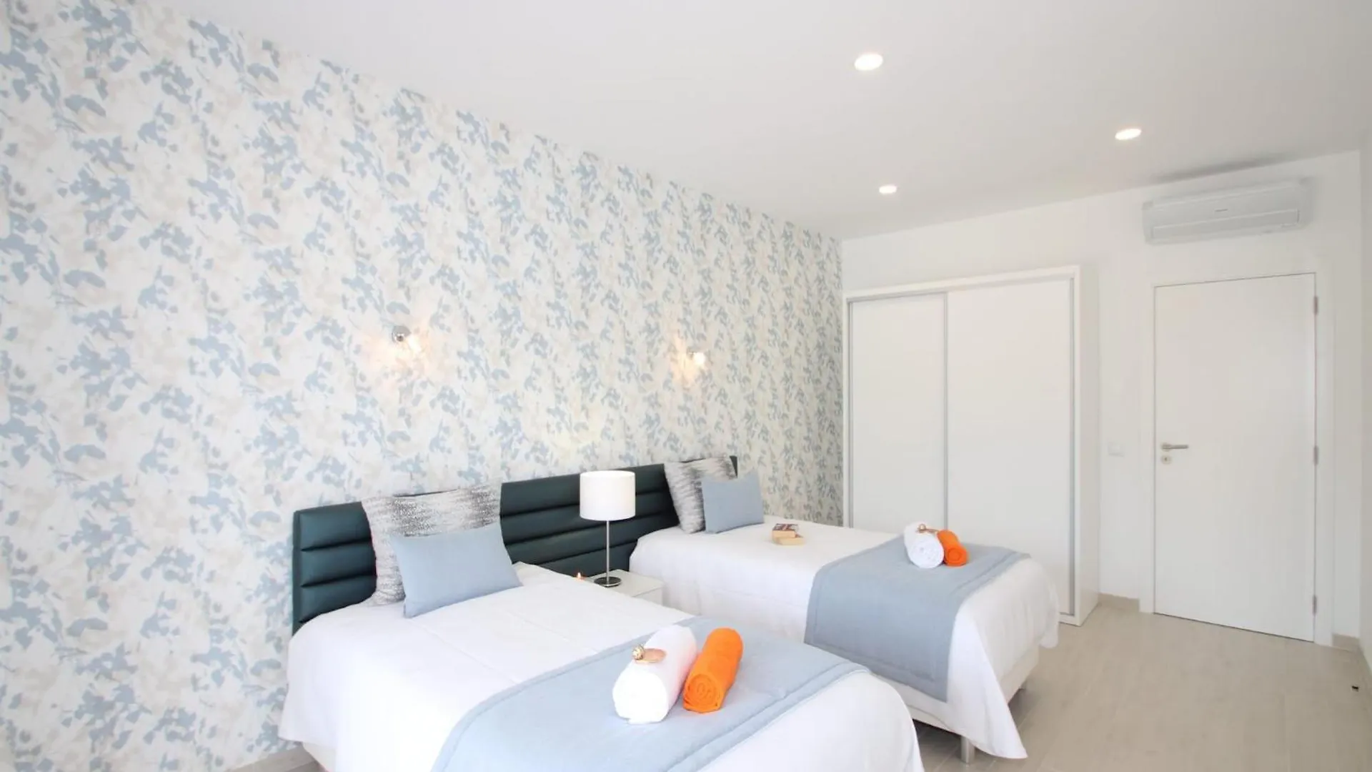 New Villa W Private Heatable Pool Armacao de Pera Portugal